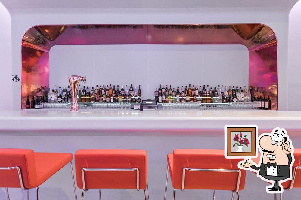VR World NYC in New York City Restaurant menu and reviews