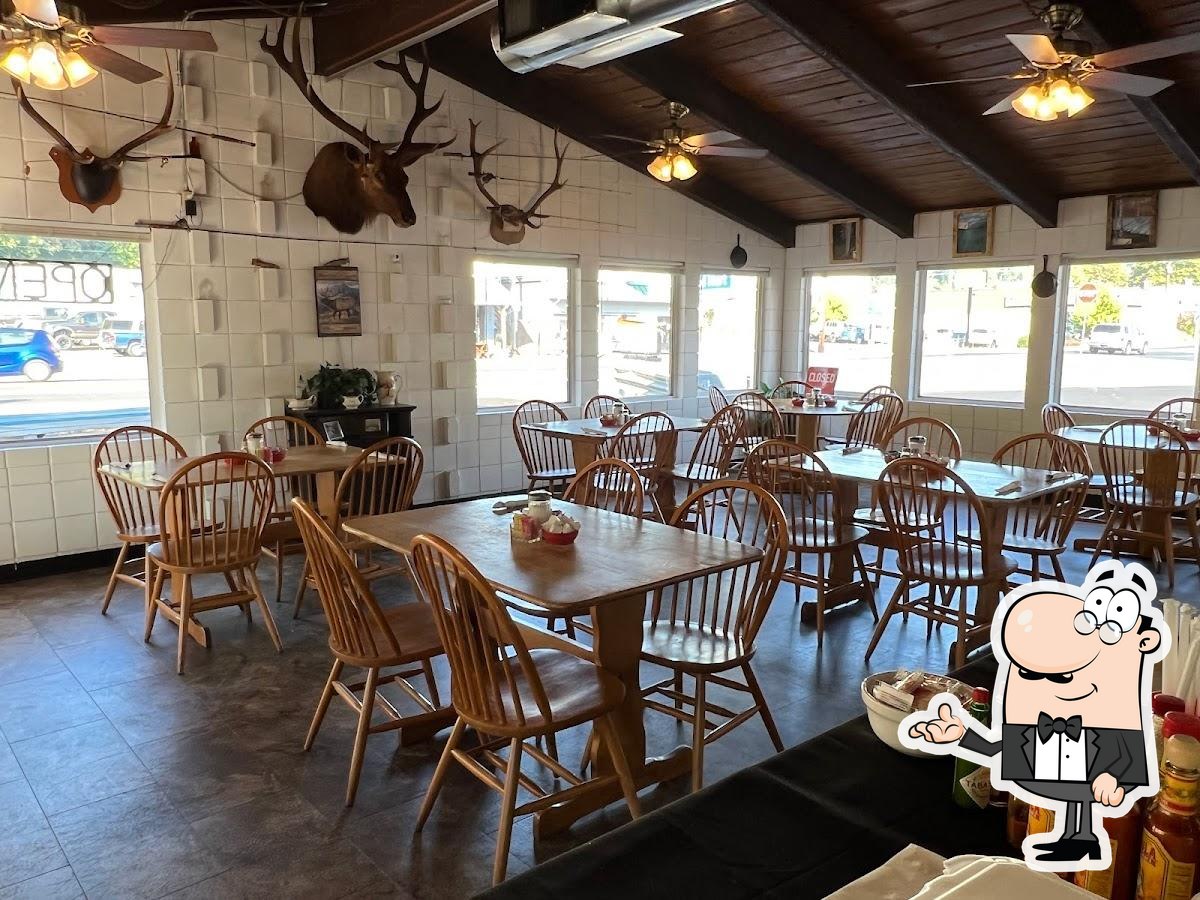 Brother's Cafe in Drain Restaurant menu and reviews