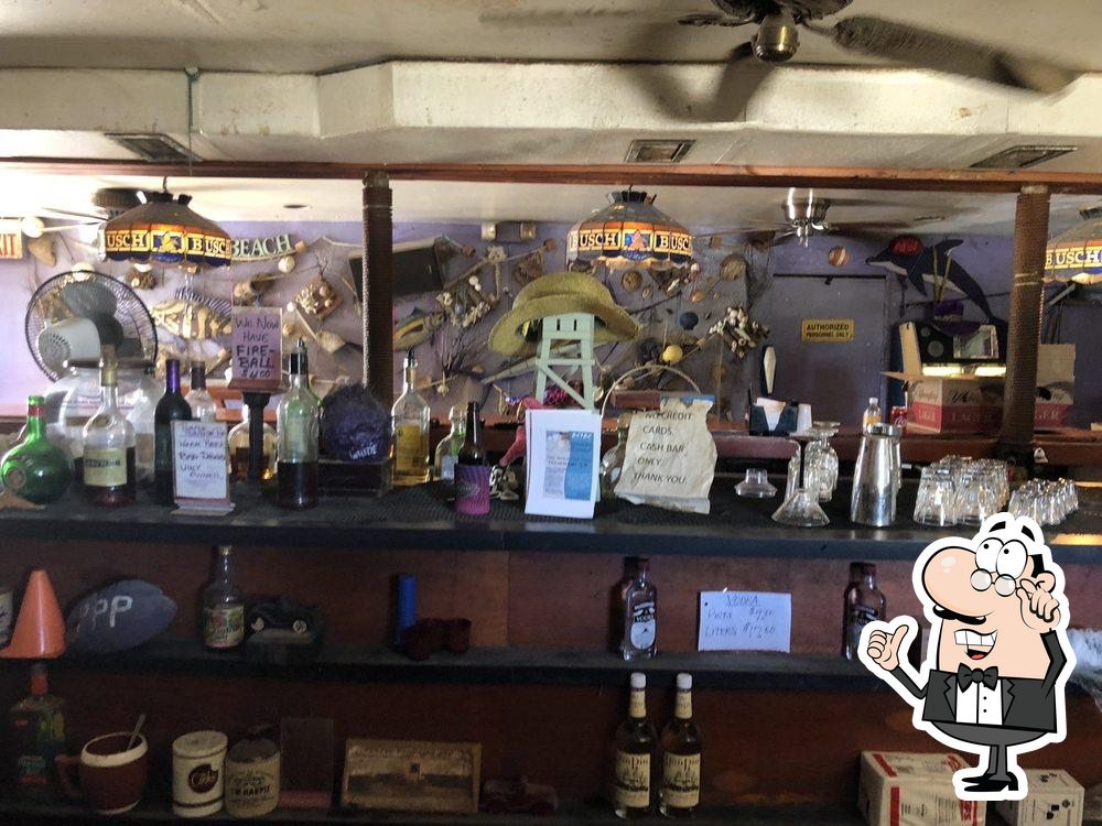 The Purple Porpoise Pub in Naval Air Station Key West Restaurant reviews