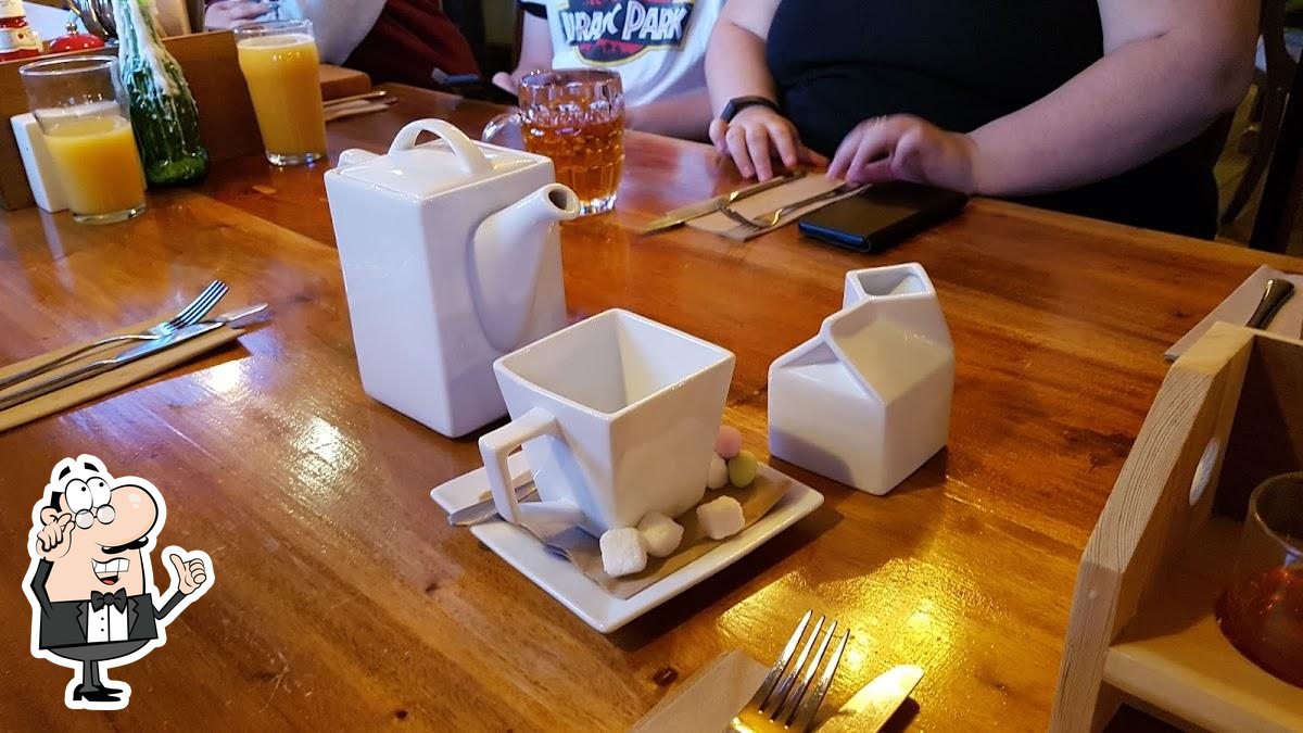 Pie & Burger Co. in Dorchester Restaurant reviews
