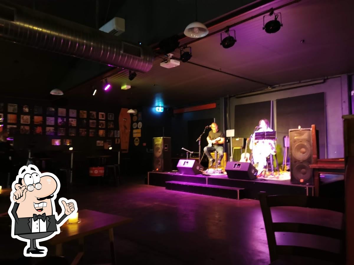 12 Bar in Christchurch Restaurant menu and reviews