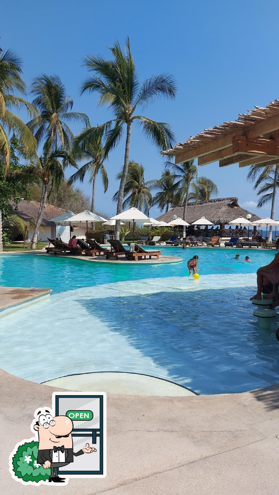 Club de Playa Villasol, Puerto Escondido - Restaurant reviews