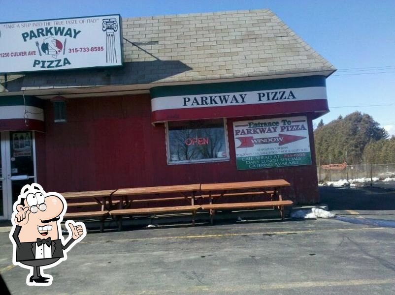 Parkway Pizza in Utica Restaurant menu and reviews