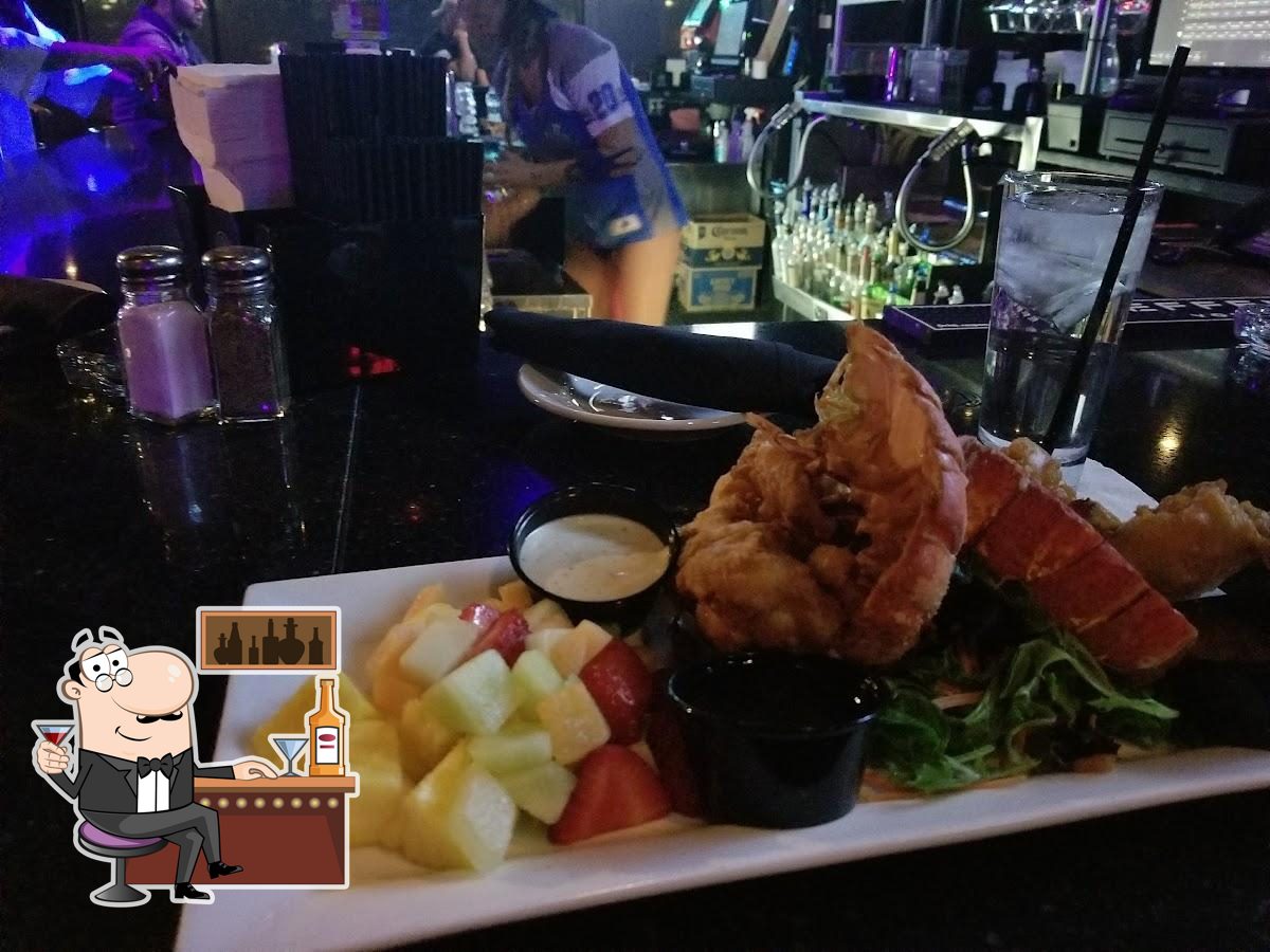 Coliseum Adult Entertainment in Detroit - Restaurant menu and reviews