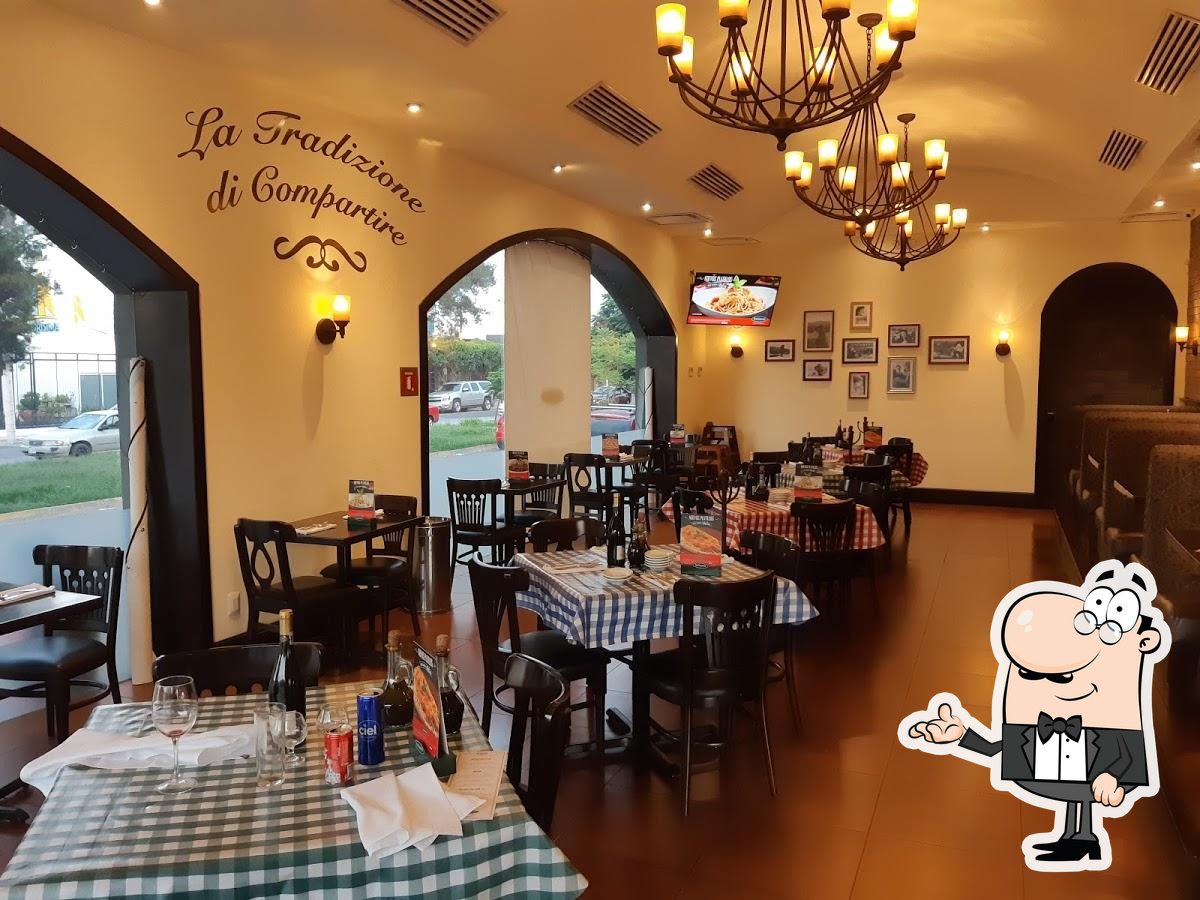 Italianni's Morelia restaurant, Morelia, Las Americas Av. Enrique