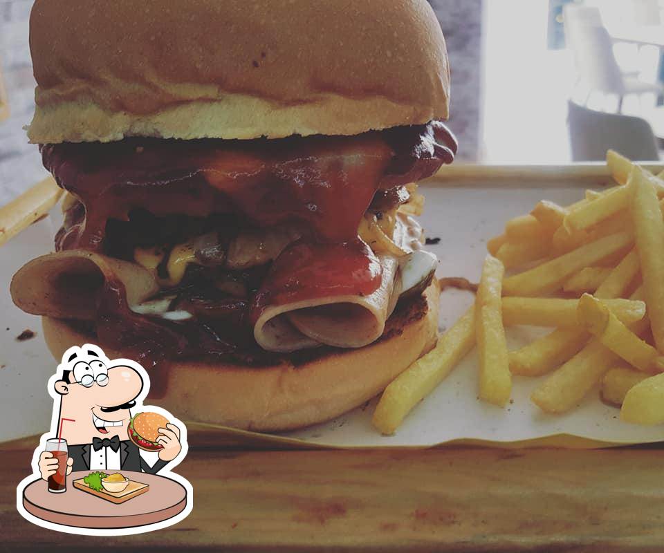 AYAK USTU BURGER, Tarsus, Cumhuriyet Cd. Restaurant menu and reviews