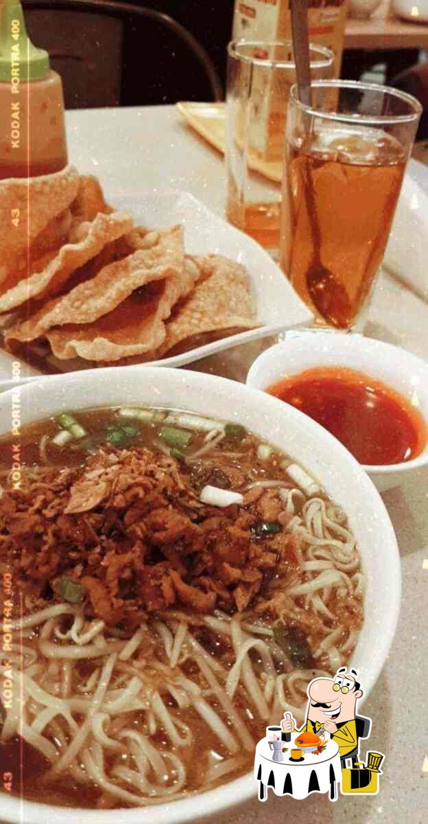 Bakmi gm kota opening hours