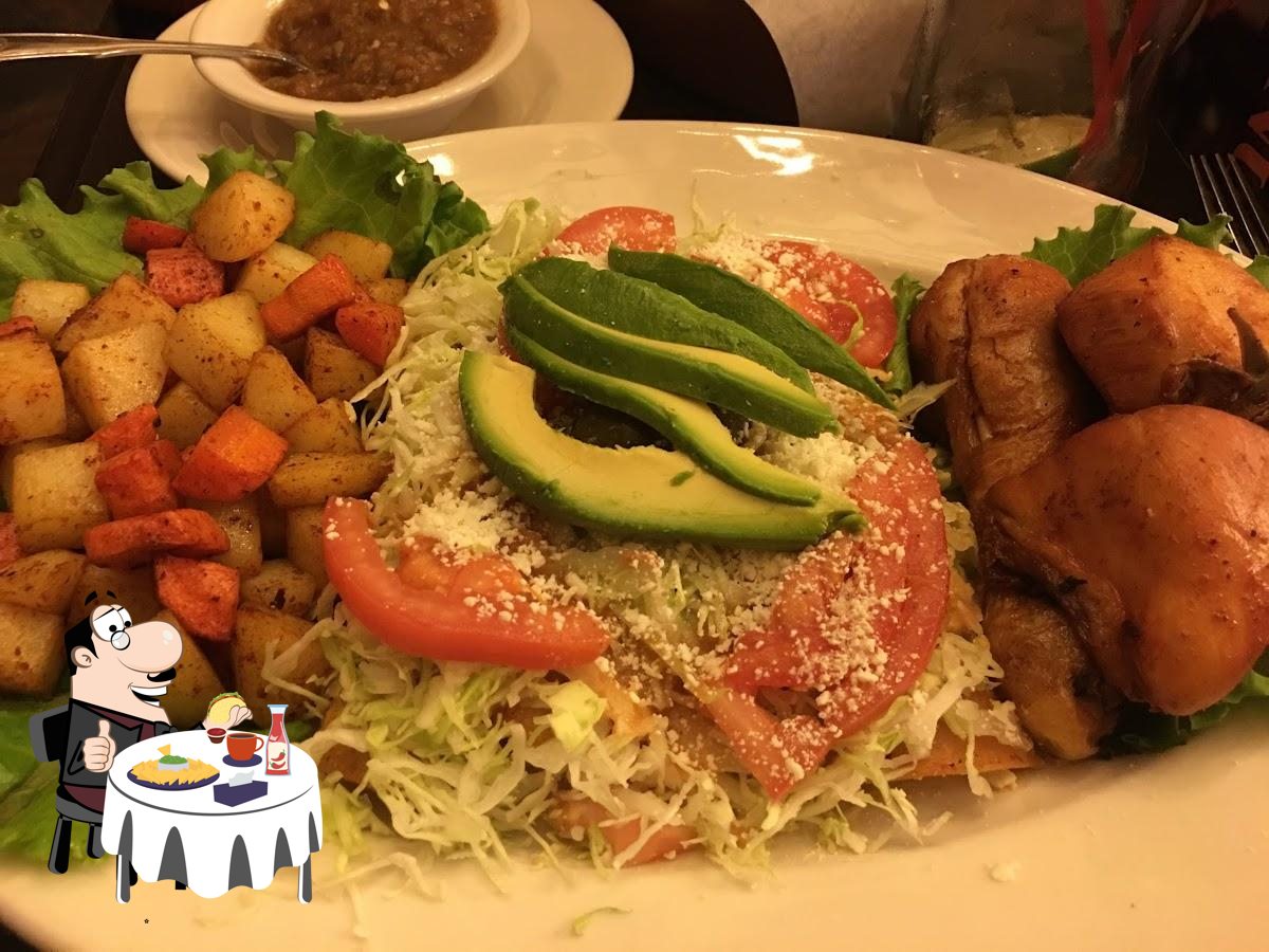 Los Compadres Mexican Restaurant in Norwalk Restaurant menu and reviews