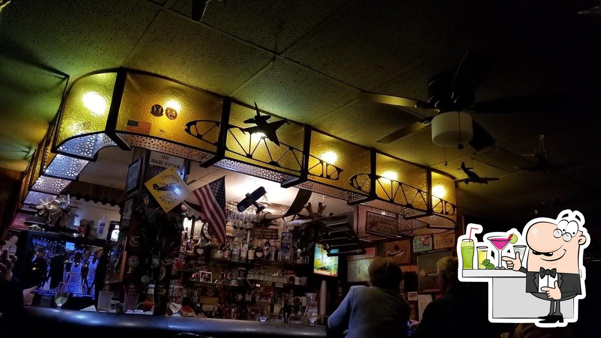 Stick & Rudder Club in Wichita Restaurant reviews