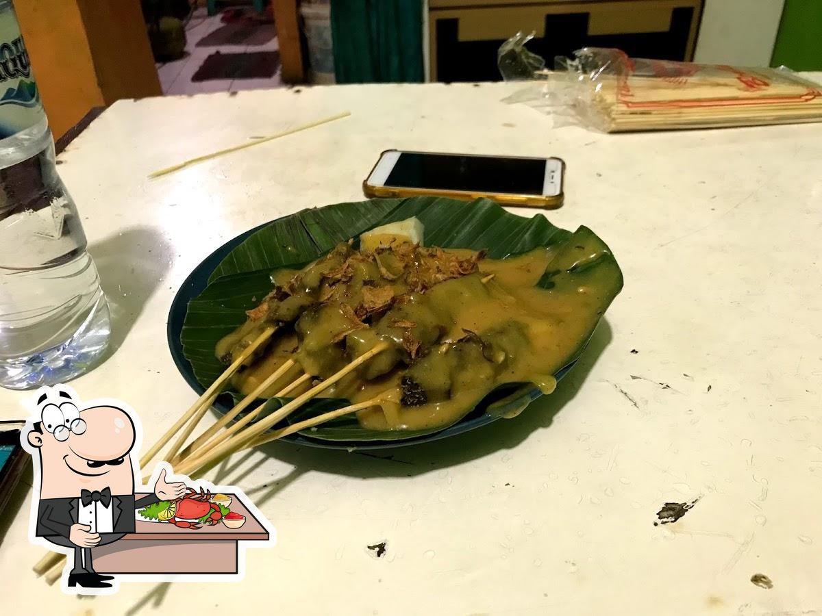 Pondok Sate Padang Mak Njues Dangung Dangung Asli restaurant, Tangerang ...