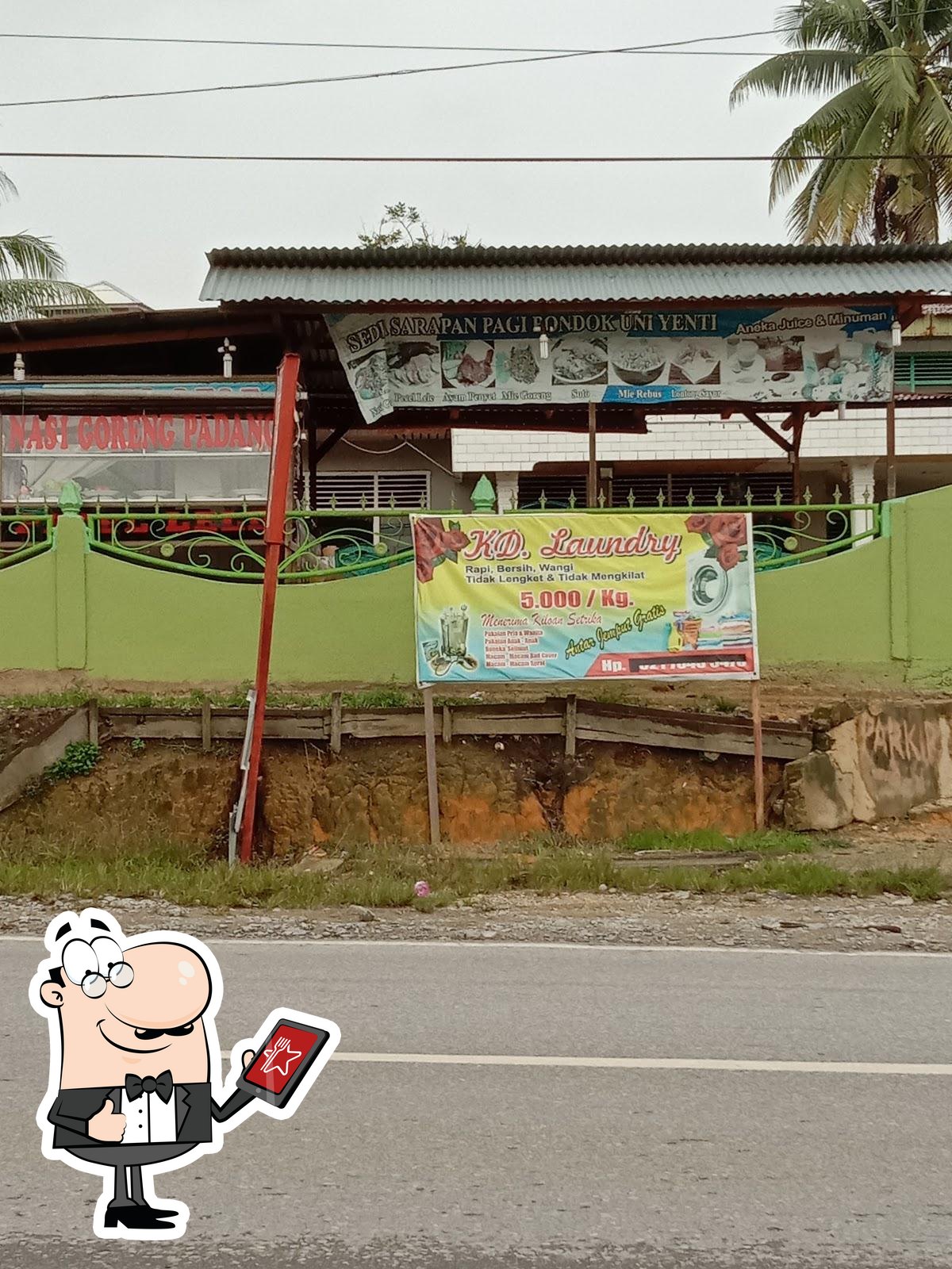 Nasi Goreng Pecel Lele Pondok Uni Yenti Restaurant Lipat Kain