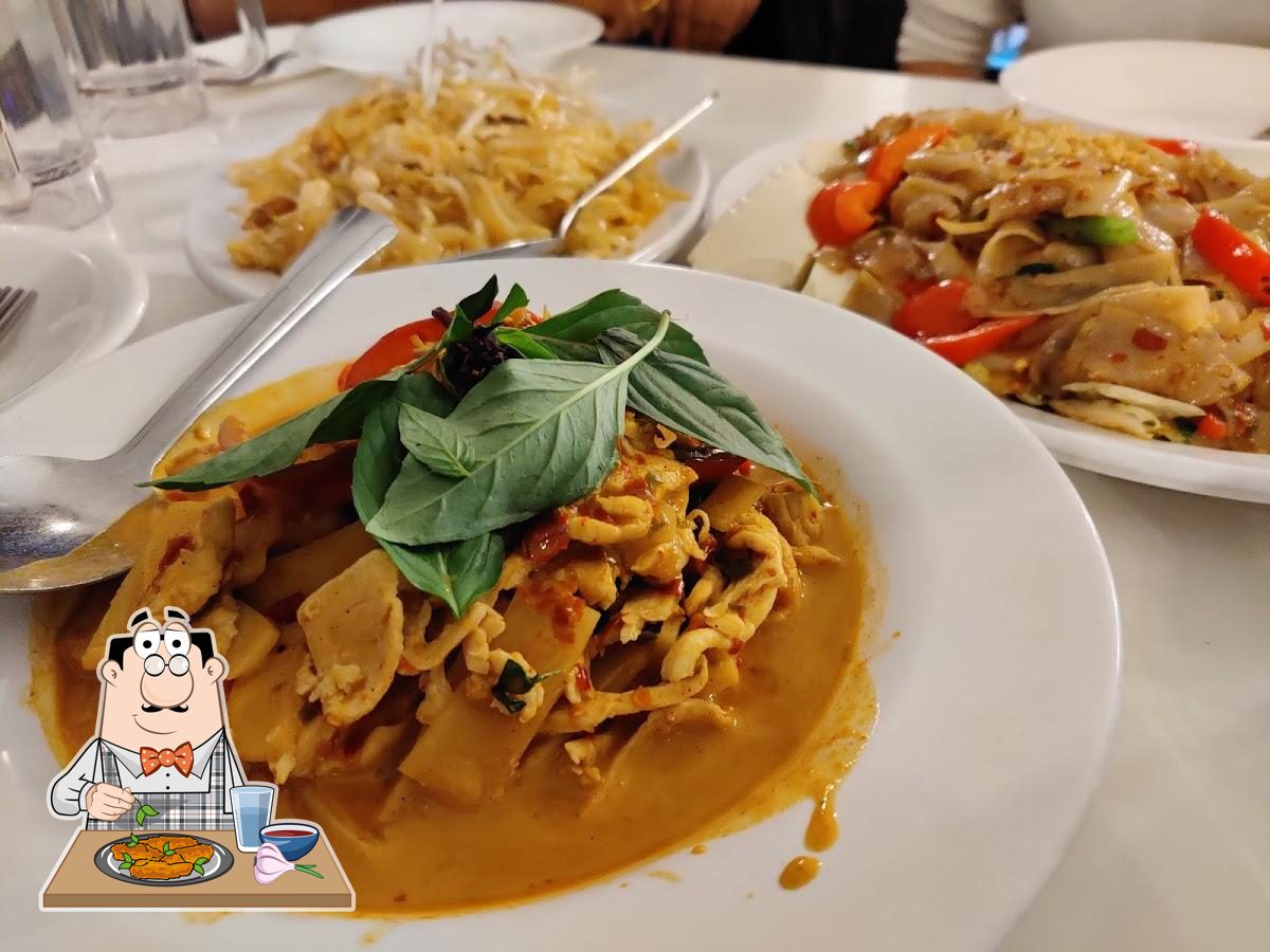 Thai Patio, 5273 Hollywood Blvd in Los Angeles Restaurant menu and reviews