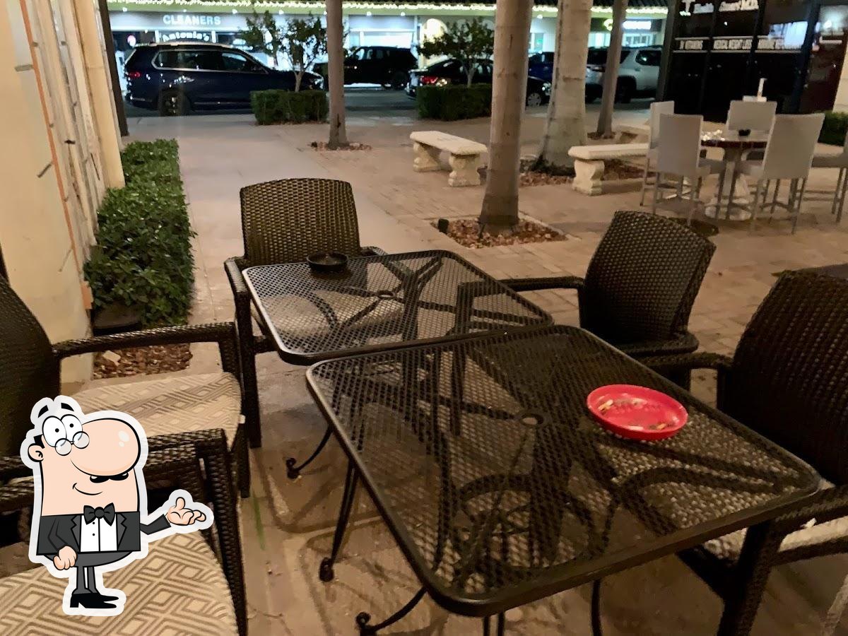 Cosmo's & Lounge in Boca Raton Restaurant reviews