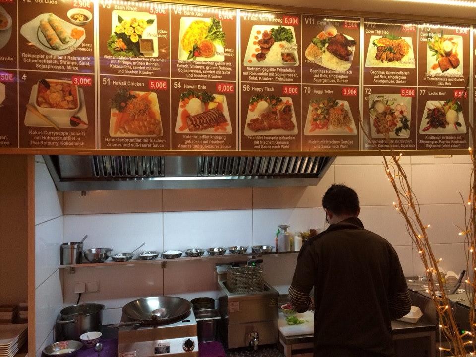 Menu at Happy Noodles restaurant, Essen