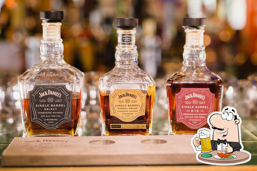 Howard's Restaurant Gatlinburg's Oldest Restaurant, Gatlinburg, 976