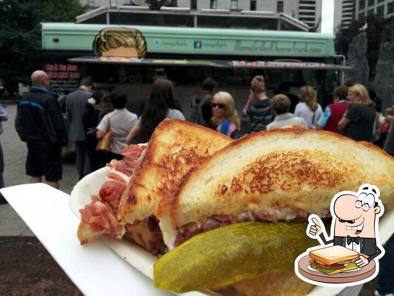 Mom's Grilled Cheese Truck in New Westminster Restaurant menu and reviews