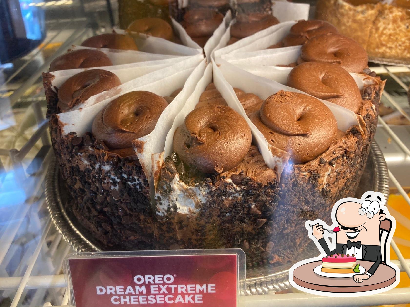 The Cheesecake Factory, 395 Santa Monica Pl Suite 305 in Santa Monica