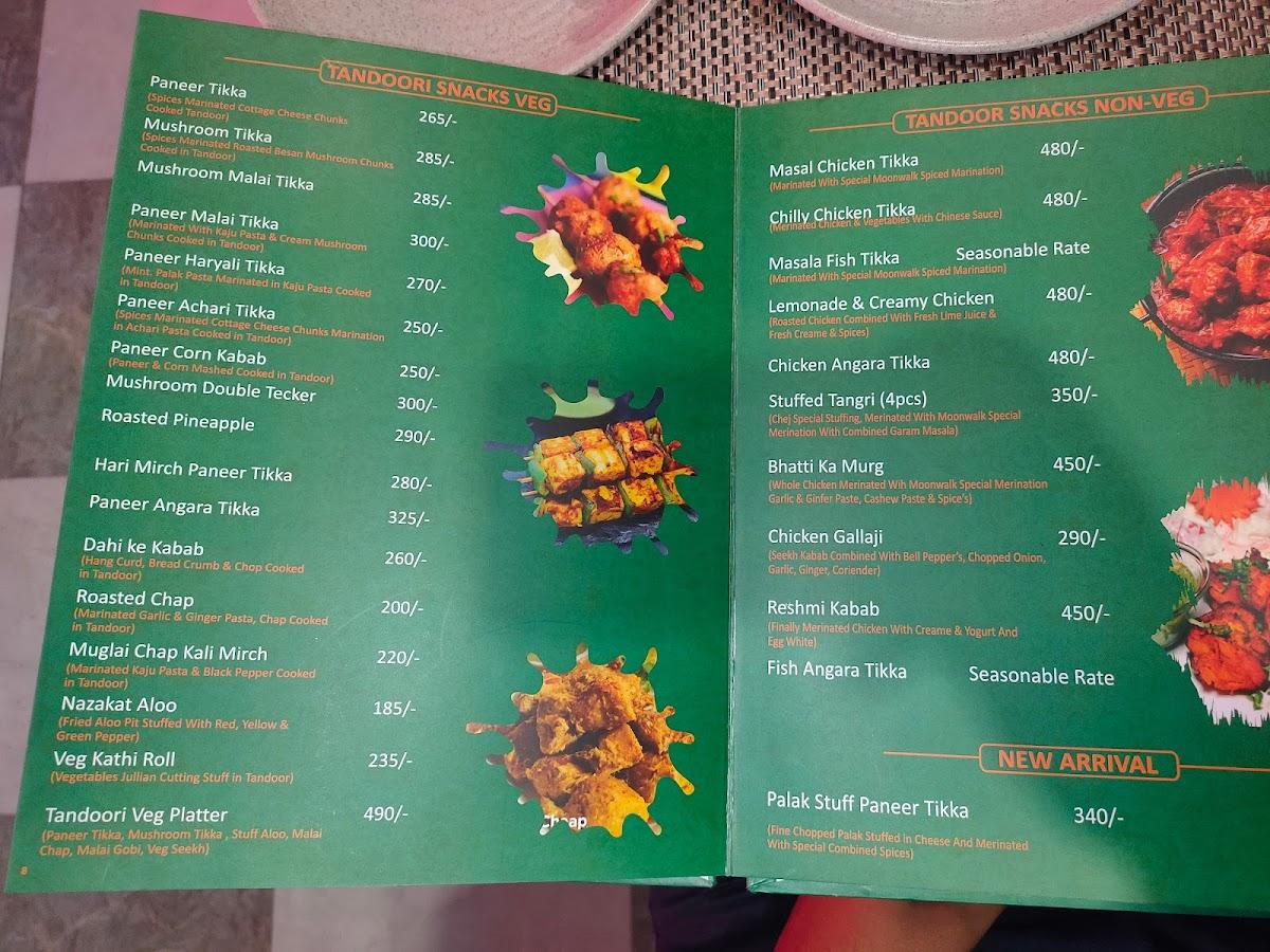 menu-at-universal-bar-pohir