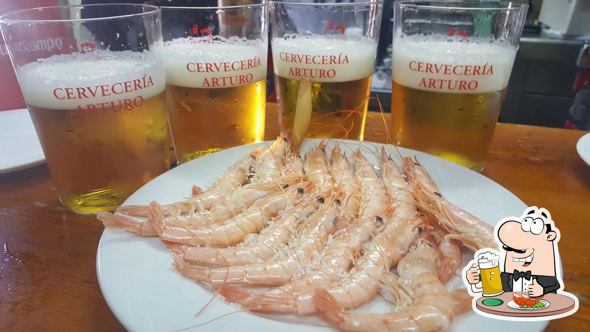 Pub y bar CERVECERÍA ARTURO, Sevilla, C. Séptimo Día - Opiniones del  restaurante