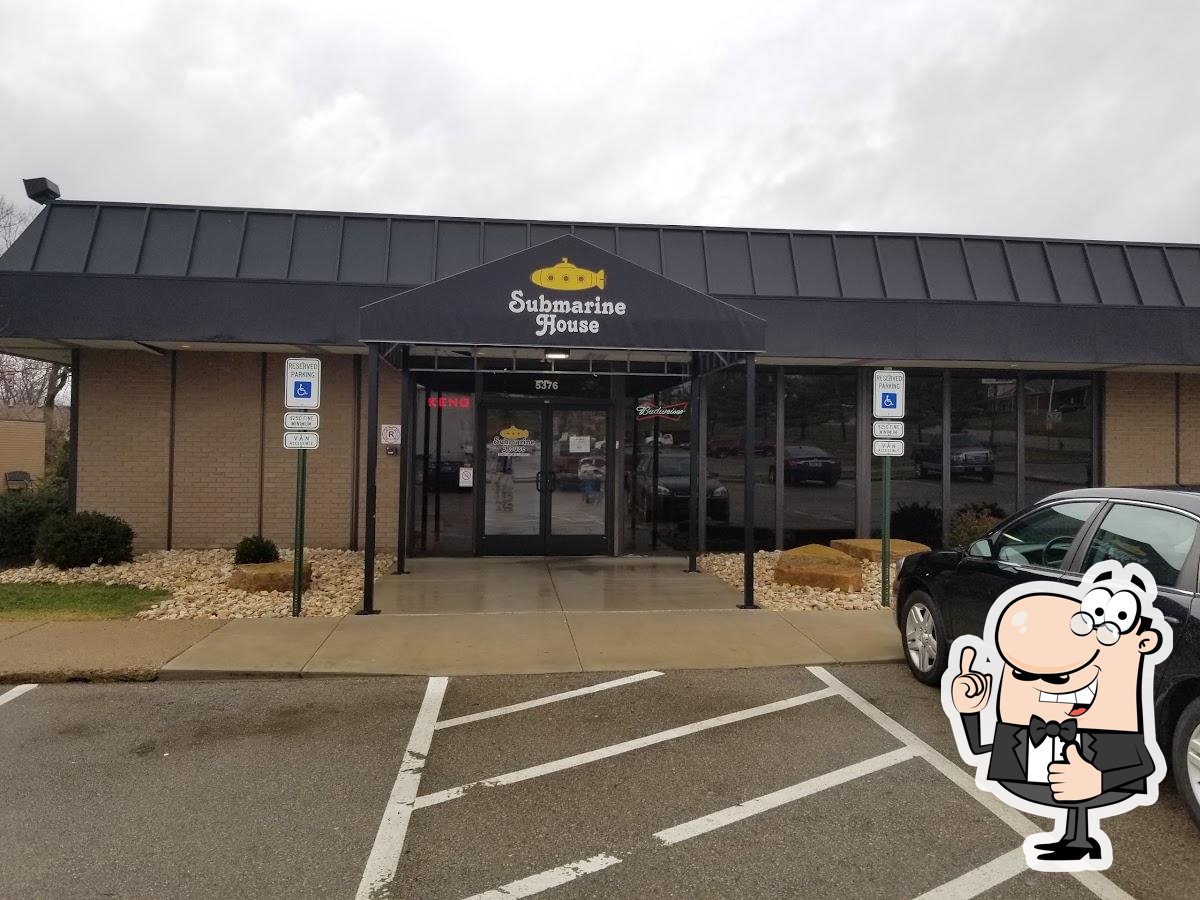 Submarine House, 5376 Taylorsville Rd in Huber Heights Restaurant menu and reviews