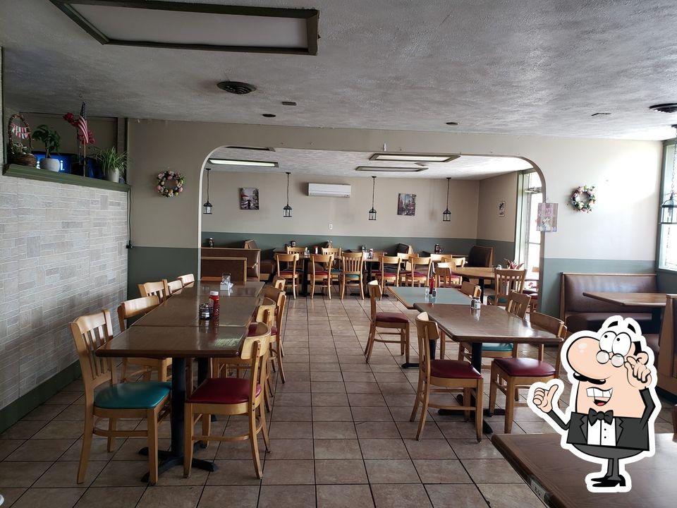 Bianas Diner in Wakarusa - Restaurant menu and reviews