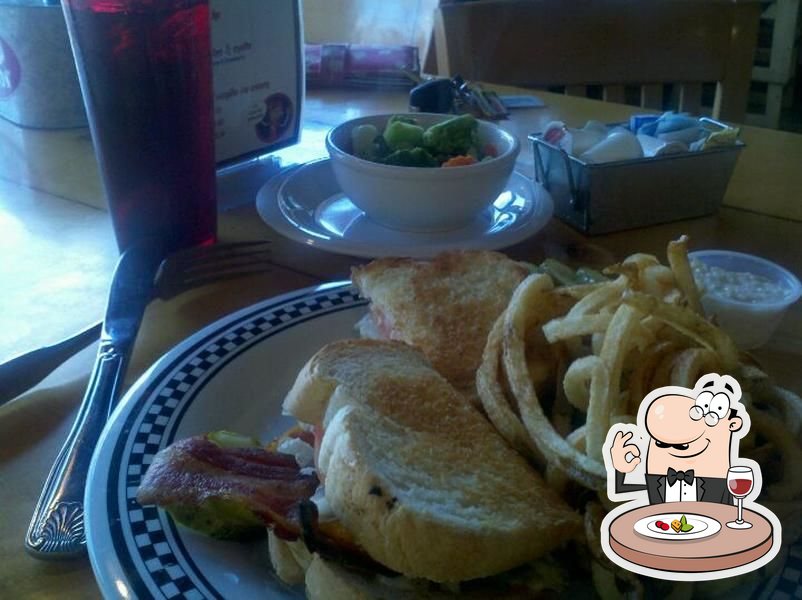 Iron River Pizza Parlor in Iron River Restaurant menu and reviews
