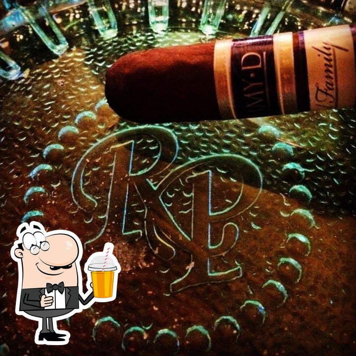 The World Famous Cigar Bar, 1502 Hendry St in Fort Myers Restaurant