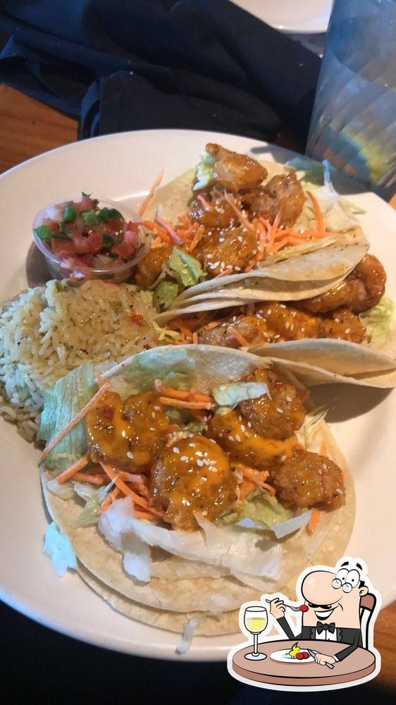 Rockfish Seafood Grill in Arlington Restaurant menu and reviews