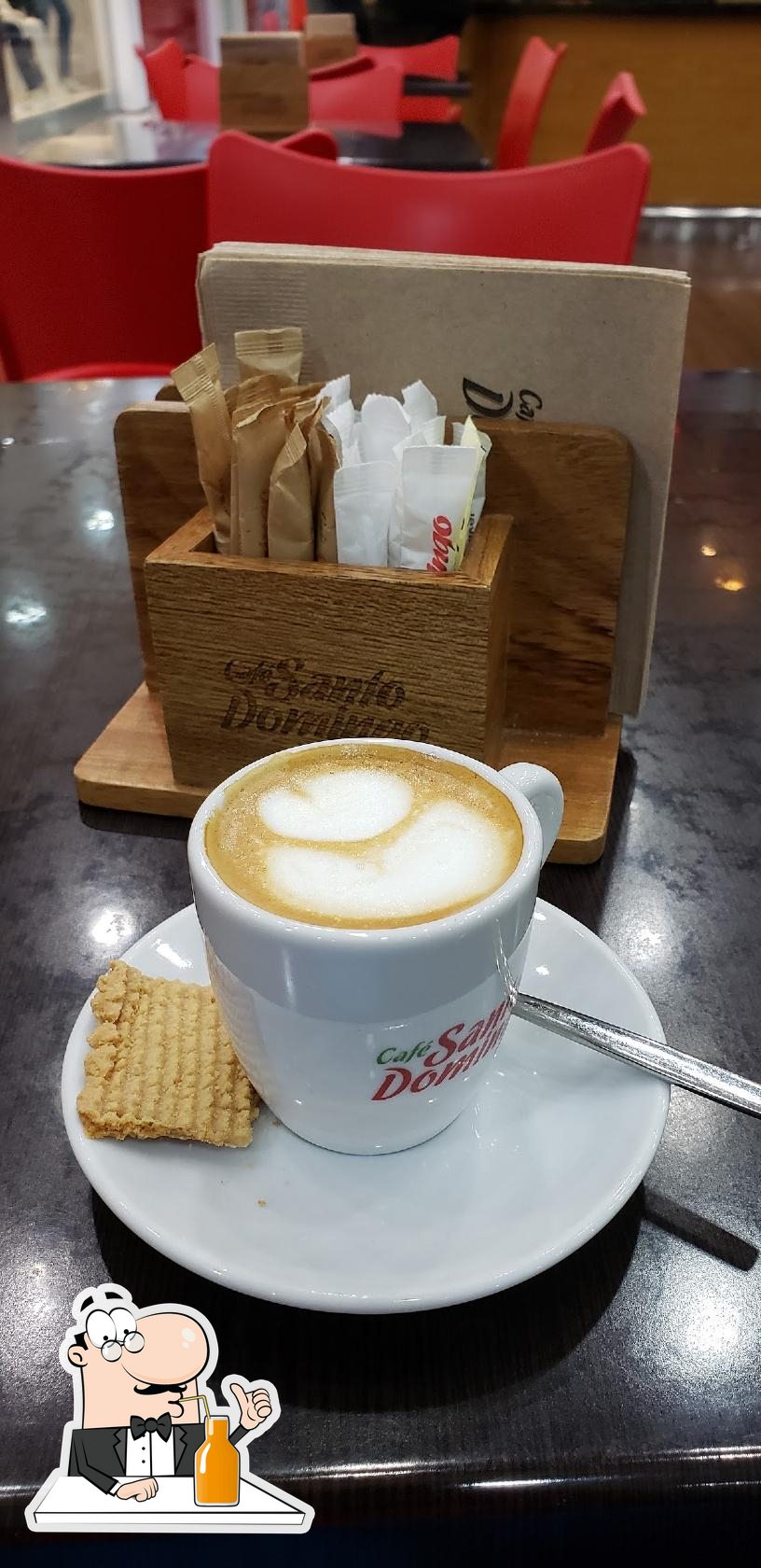 https://img.restaurantguru.com/ra2f-Cafe-Santo-Domingo-Plaza-Internacional-beverage.jpg