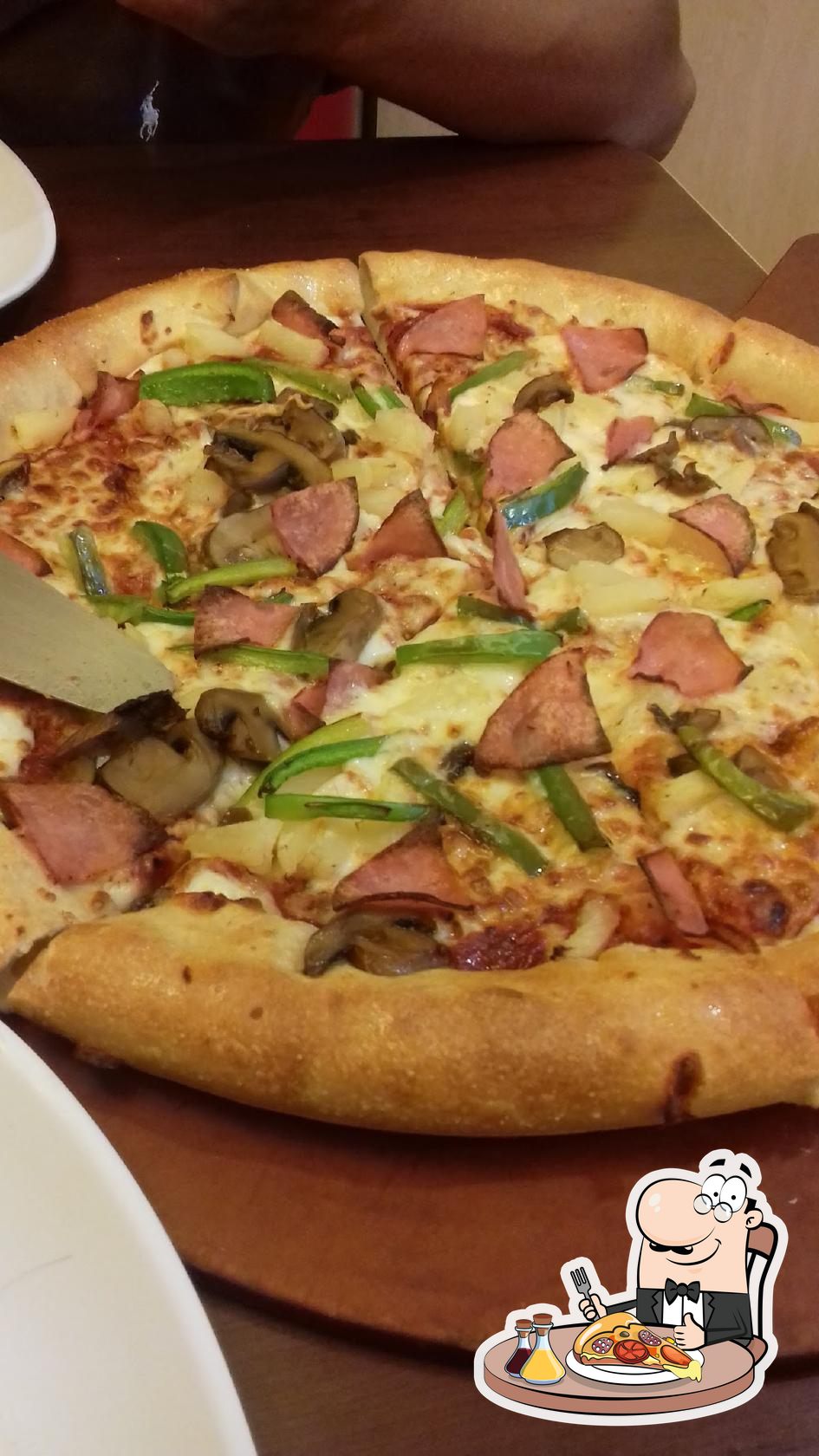 Pizza Hut pizzeria, San Miguel de Cozumel, Calle 3 Sur 81 - Restaurant  reviews