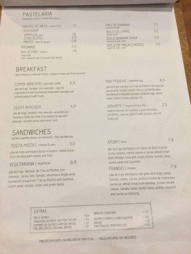 Menu at Fábrica Coffee Roasters cafe, Lisbon, R. das Portas de Santo