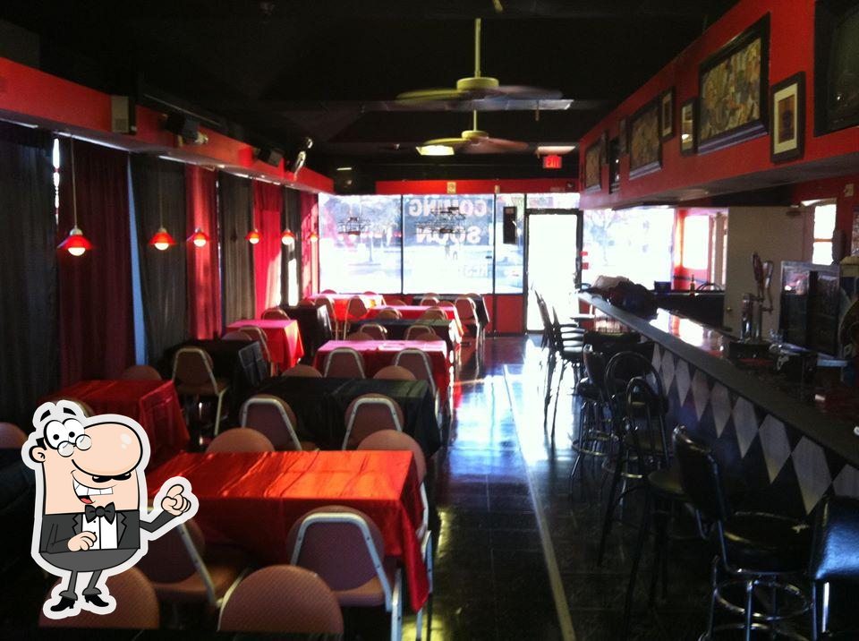 Cachet Bar & Grill, 2245 Winkler Ave C in Fort Myers
