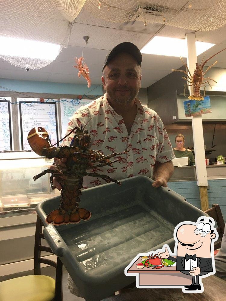 Lakewood Ranch Lobster Pound and Fresh Seafood Bistro and Market in