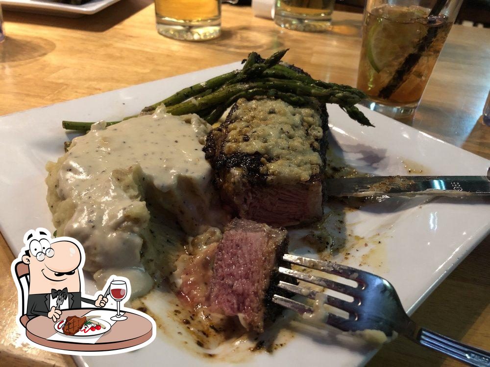 4th & Main Downtown Grille in Wray Restaurant menu and reviews