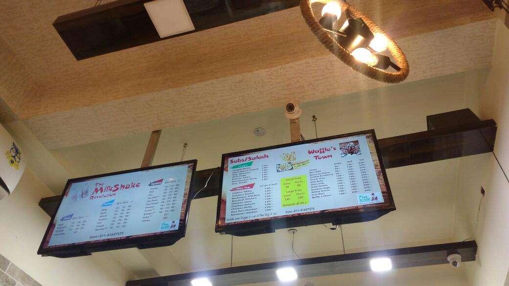 Subs N Shakes menu