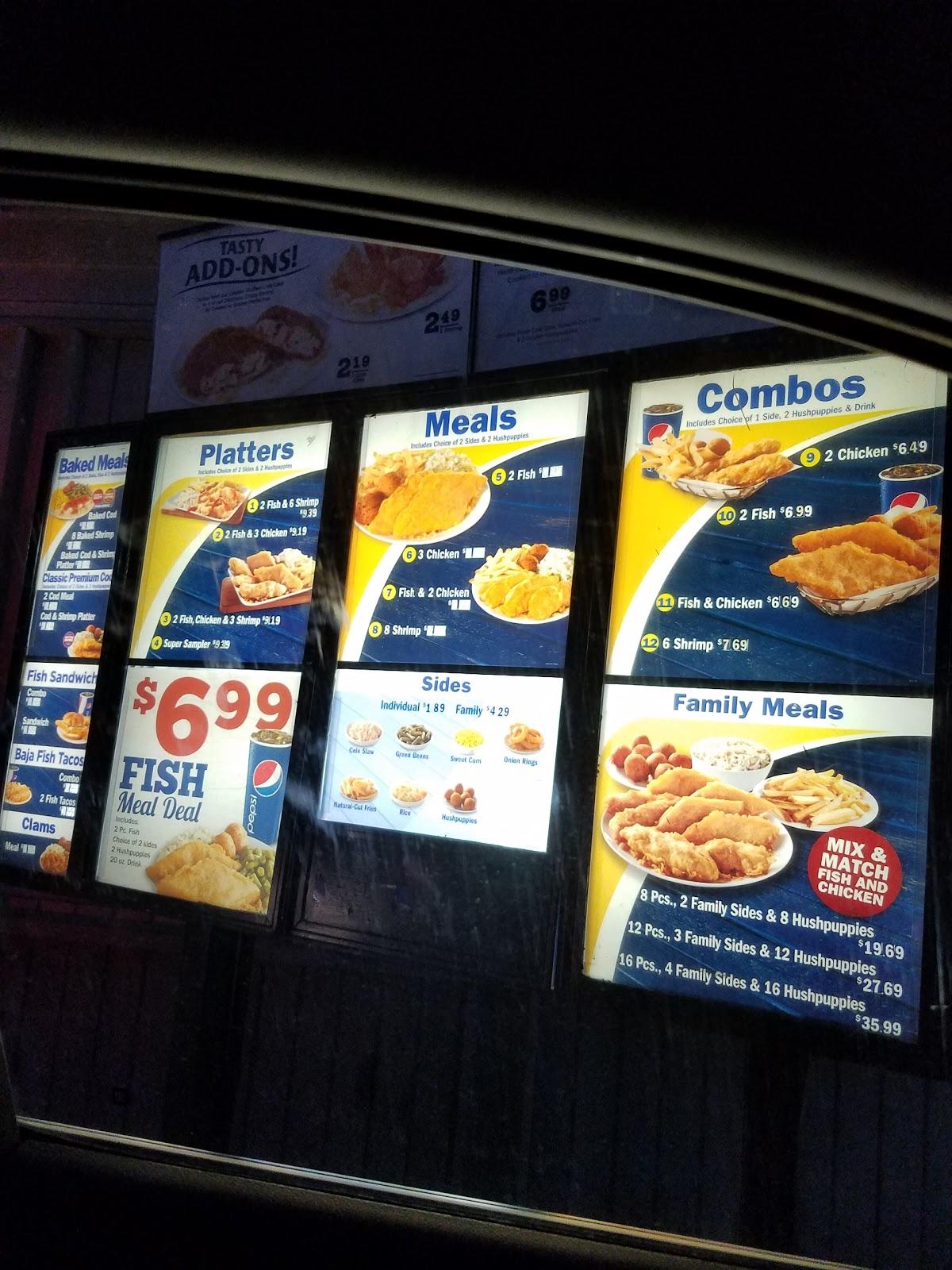 Menu at Long John Silver's fast food, Warren, 8 Mile Rd