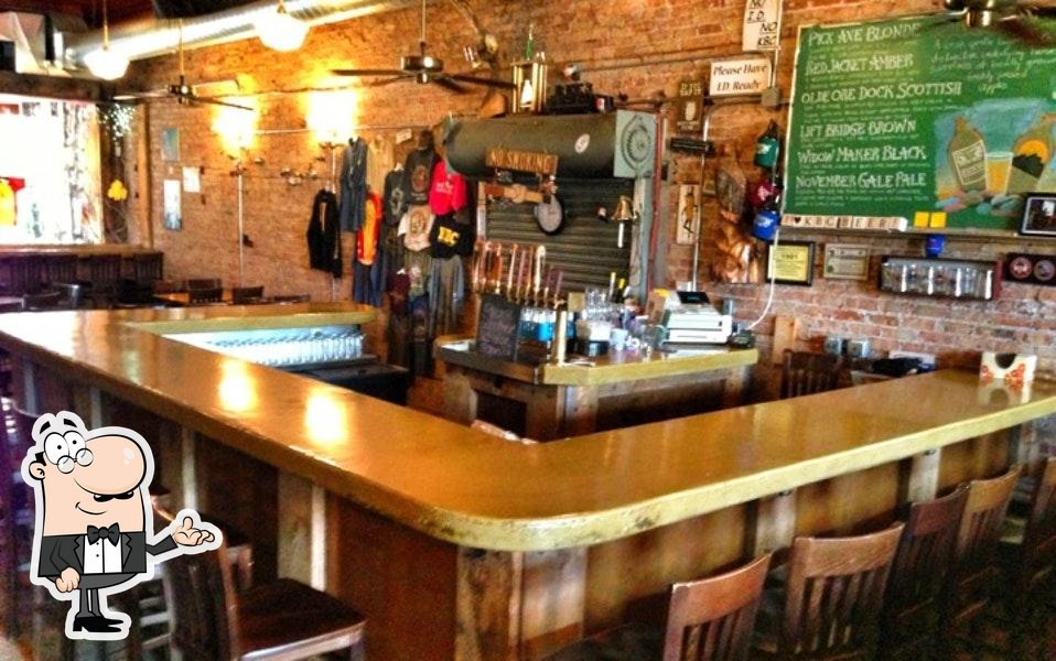 Keweenaw Brewing Company in Houghton Restaurant menu and reviews