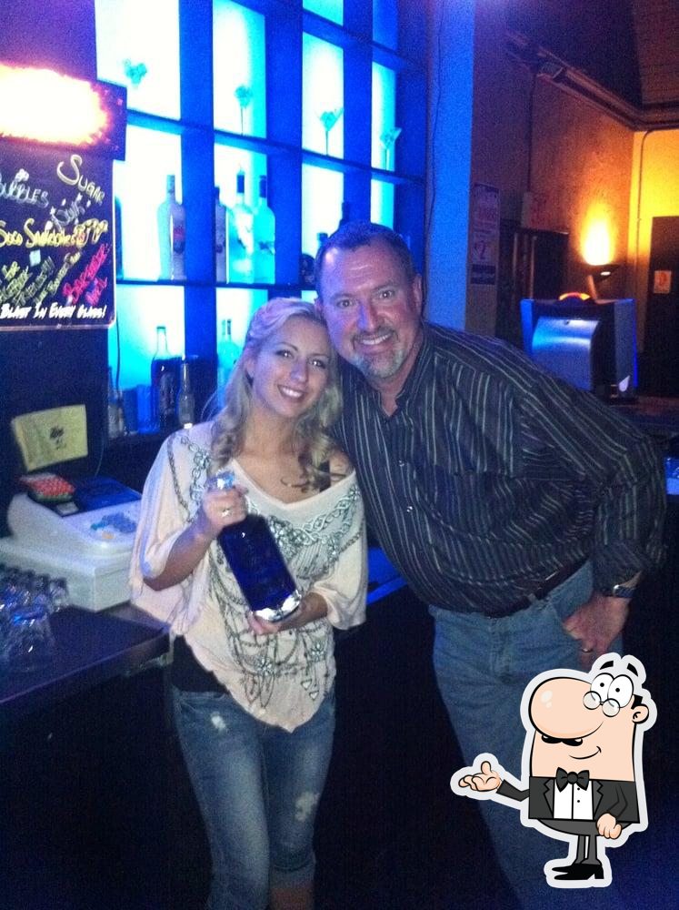 Bonkers Saloon, 5716 County Rd R in Manitowoc Restaurant reviews