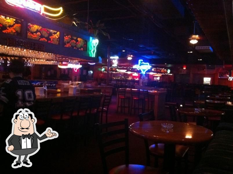 Johnny B Dalton's Night Club in Conroe Restaurant reviews