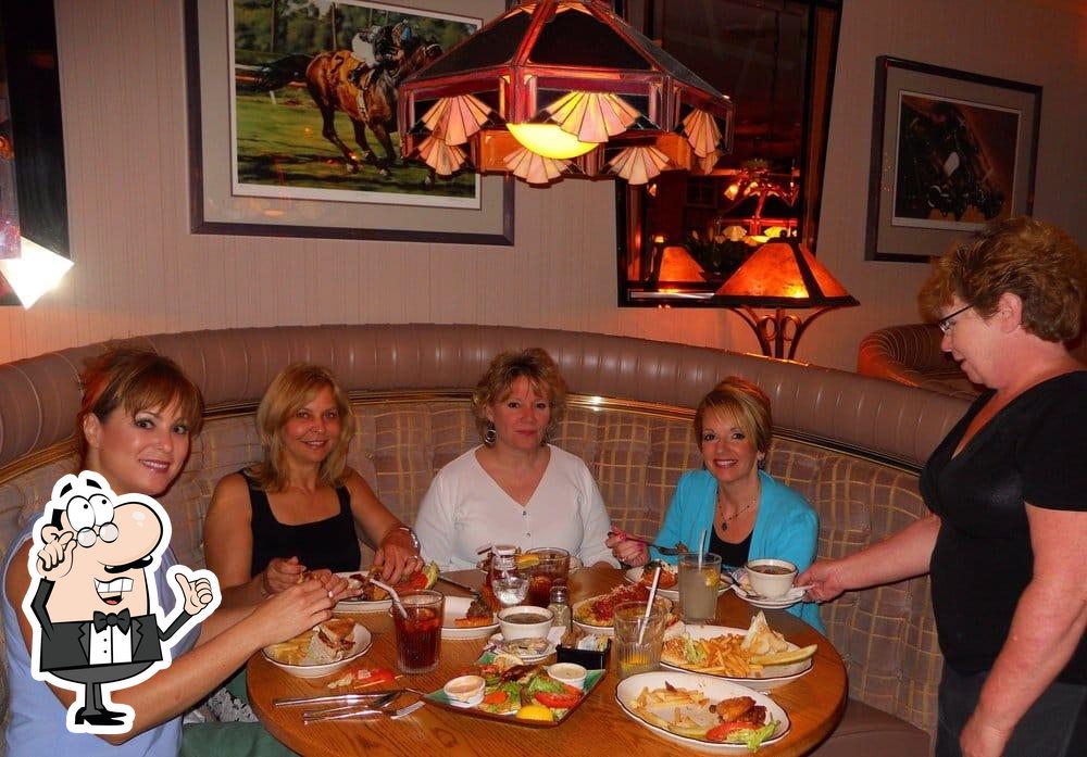 The Finish Line Restaurant and Bar in Ballston Spa