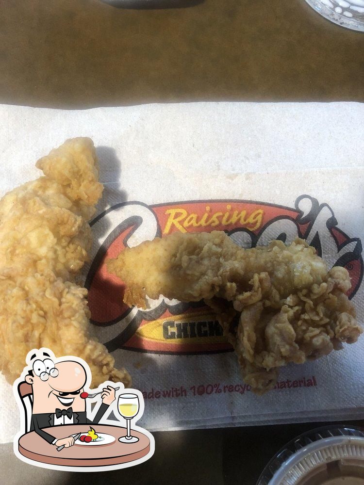 Raising Cane's Chicken Fingers, 4160 Dowlen Rd in Beaumont Restaurant