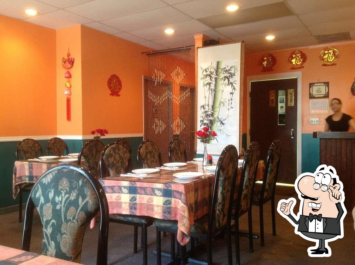 Dragon's Chop Suey House in Surrey Restaurant menu and reviews