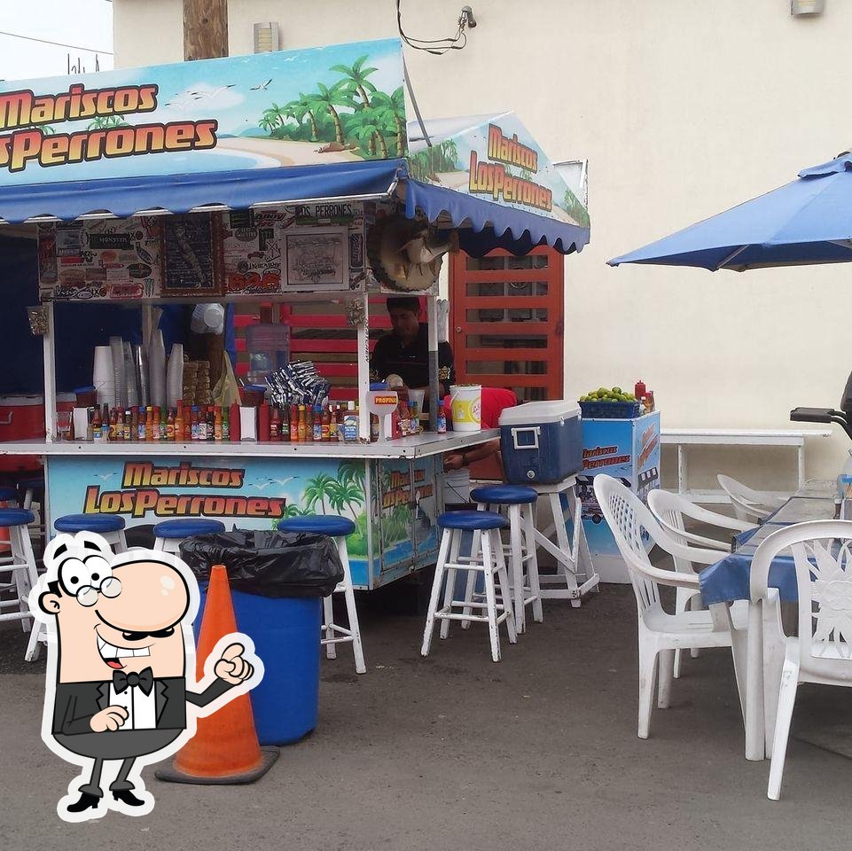 Mariscos los perrones restaurant, Ensenada - Restaurant reviews