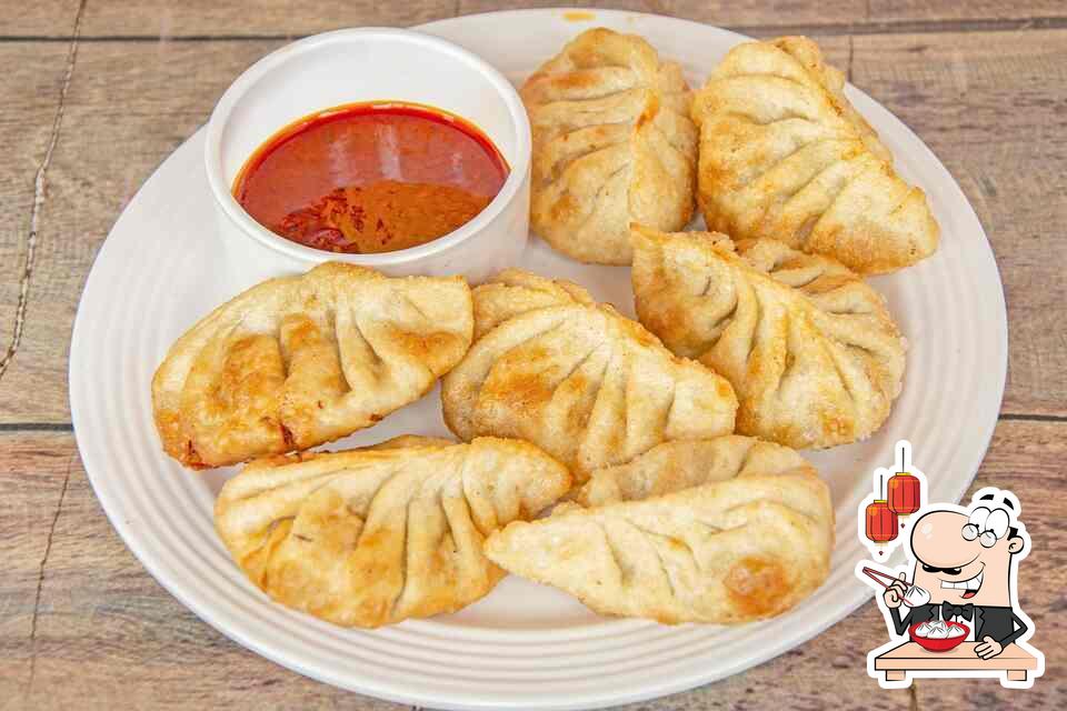 Gurung Momos(Parle Point), Surat, 5QGV+2QX Restaurant menu and reviews