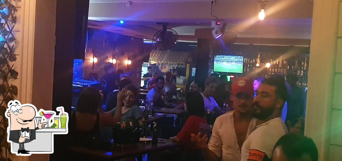 The Famous resto lounge pub & bar, Hammamet Restaurant reviews