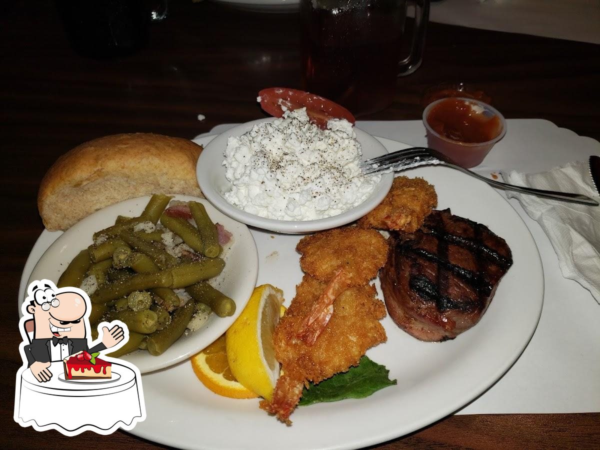 Boss Hogg's Saloon & Restaurant in La Junta Restaurant menu and reviews