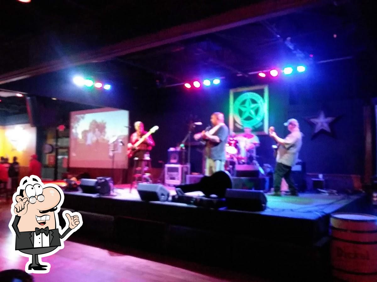 South Texas Ice House Bar and Grill, D5, 6601 Everhart Rd in Corpus