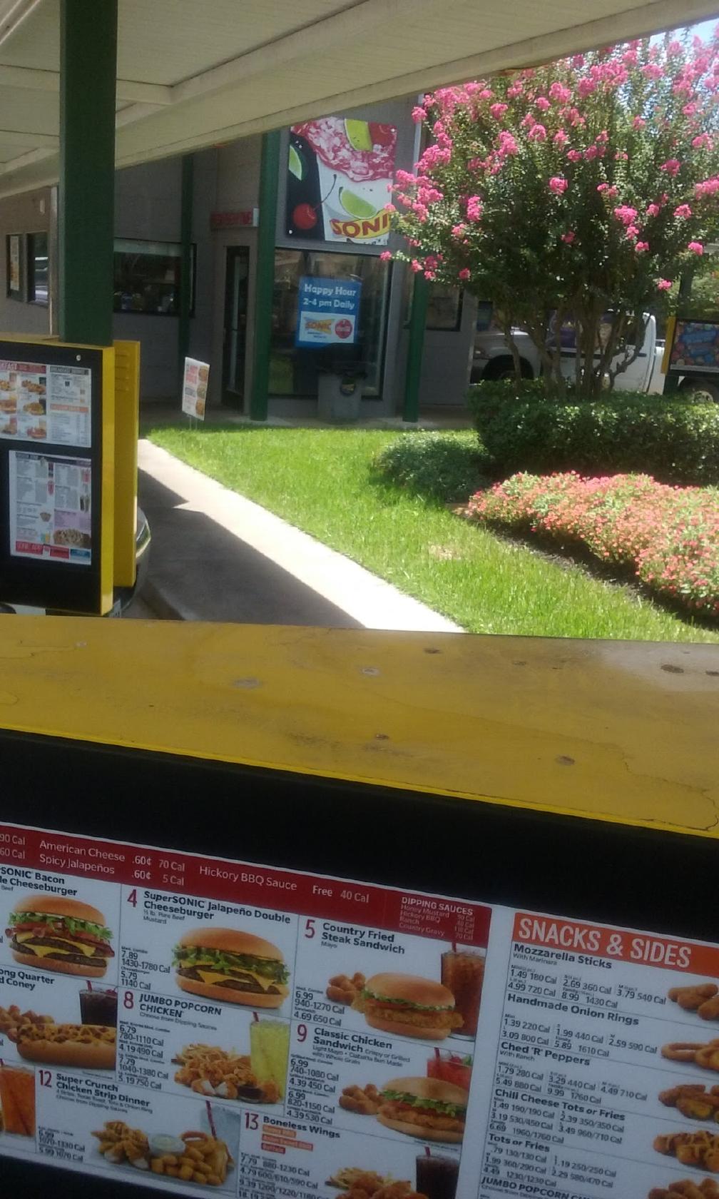 Menu at Sonic Drive-In fast food, Willis