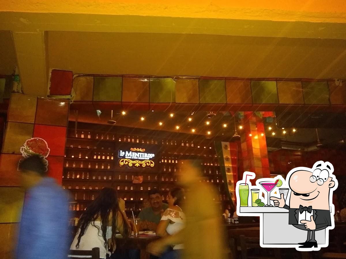 Bare Club & Music Hall, Manzanillo - Restaurant reviews