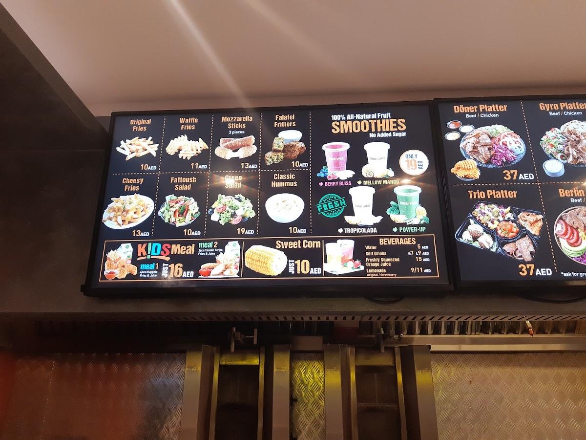 Carta del restaurante Döner & Gyros, sarja, 8F55+RR4